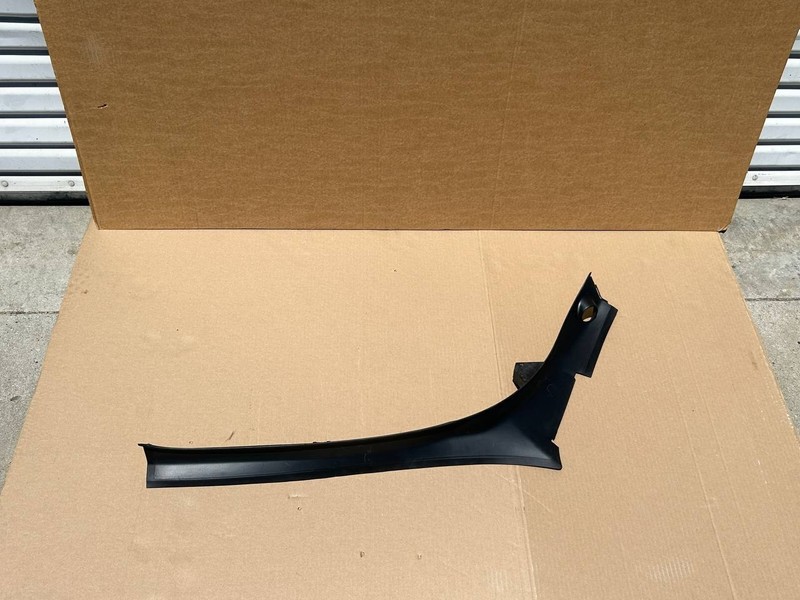 ✅ TESLA MODEL X 1047320-00-C Rear Trunk Left Side Gutter Trunk
