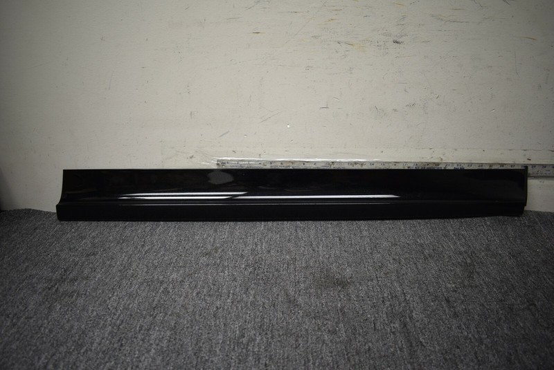 2019-2020 PORSCHE CAYENNE LOWER MOLDING RIGHT SIDE FACTORY OEM