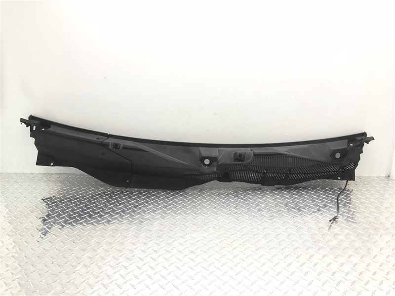 2005 CHEVROLET EQUINOX COWL VENT PANEL OEM