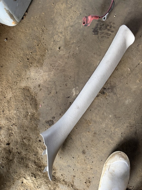 03-05 DODGE NEON SRT4 OEM LH Driver A PILLAR - WINDSHIELD TRIM PANEL