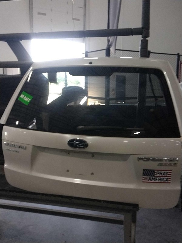 Used Deck Lid fits: 2010 Subaru Forester w/o spoiler privacy tint glass Grade A