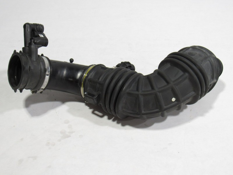 18-21 Aston Martin Vantage 2020 Left Air Cleaner Intake Duct Pipe Hose ;:Y