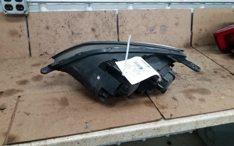 Passenger Headlight Without Special Edition Fits 12-14 CAPTIVA SPORT 214592