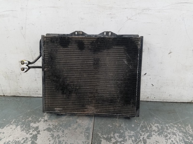 2004 Jeep Wrangler TJ Rubicon 4x4 A/C Condenser#4242 VV3