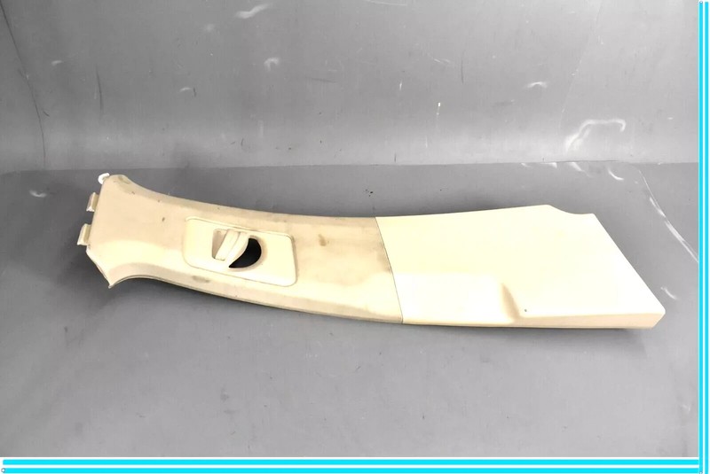 11-14 Volkswagen Touareg Center Right Side Upper B Pillar Trim Cover Panel OEM