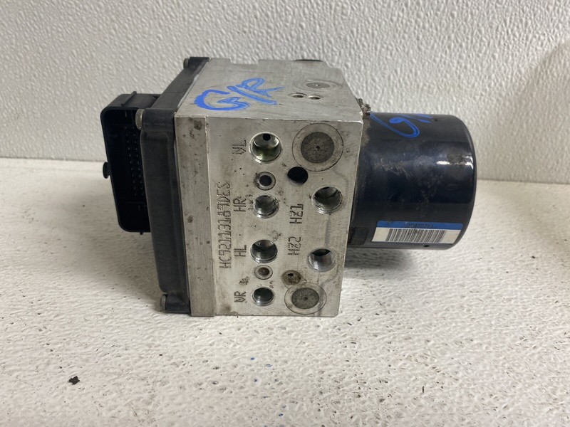 2009-2011 Volkswagen CCABS Anti Lock Brakes Pump Brake Actuator & Modulator