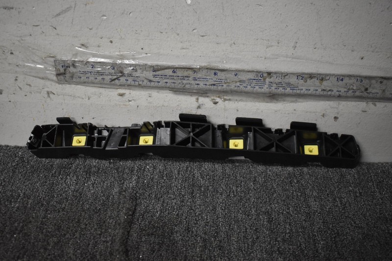 2015-2020 HYUNDAI TUCSON BRACKET ASSY LEFT SIDE FACTORY OEM