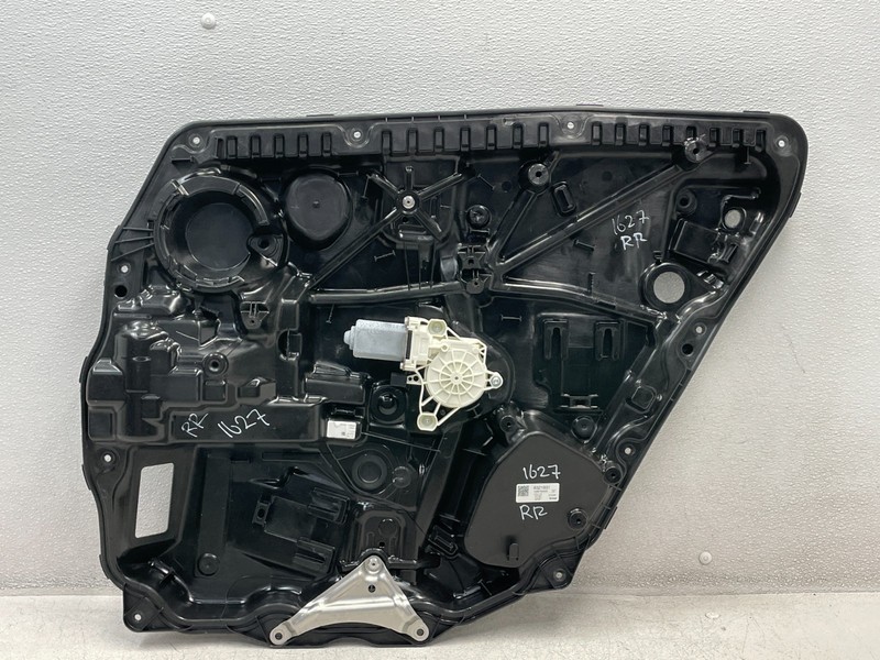 23 24 25 Mercedes EQS450 SUV X296 Rear Right Window Regulator W/Motor 1627 OEM