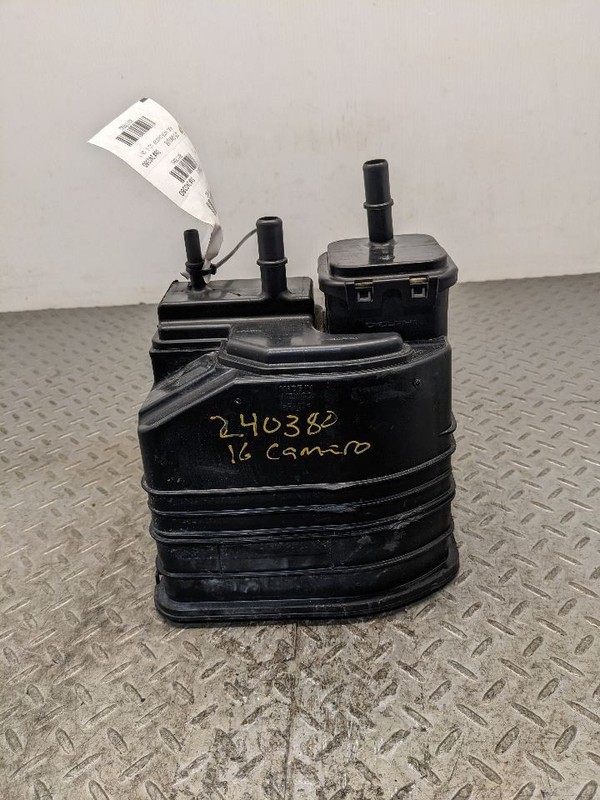 16-24 CHEVROLET CAMARO FUEL VAPOR EVAPORATOR CHARCOAL CANISTER TANK OEM 1176382