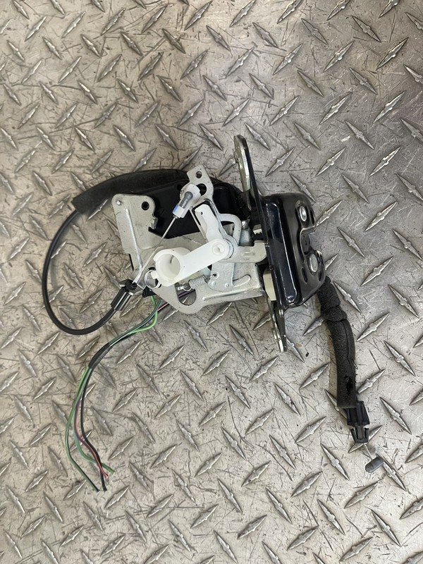 2008-2012 Jeep Liberty Trunk Lid Latch Tested Oem