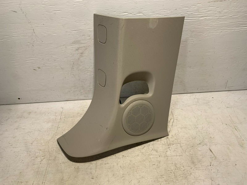 2009-2012 FORD FLEX RIGHT REAR D PILLAR TRIM W/ SONY SPEAKER TAN OEM