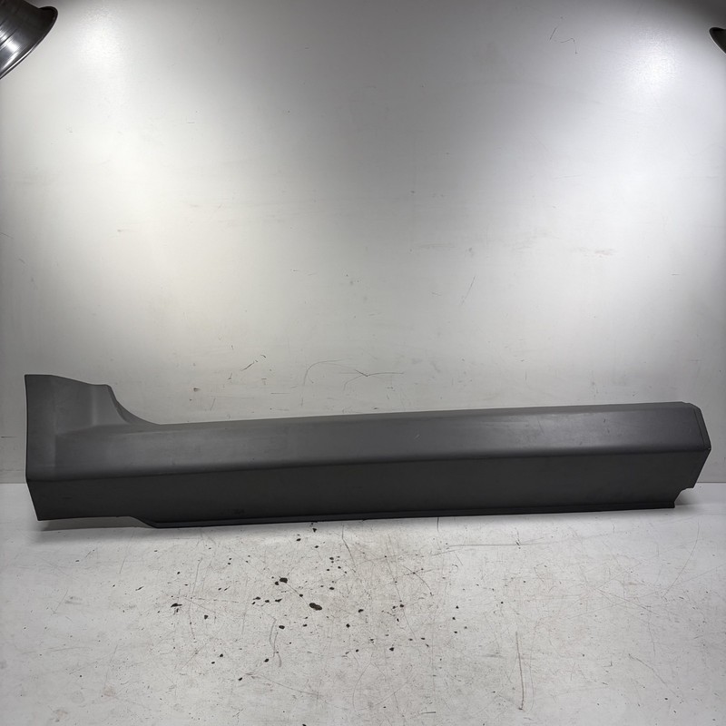 06-08 Honda Element Left Front Rocker Molding 71850-SCV-A01ZB OEM