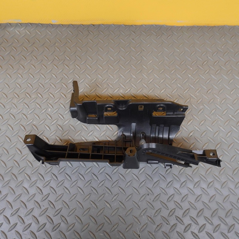 2016-2020 TESLA MODEL X REAR RIGHT SIDE FALCON DOOR OUTER TRIM COVER BRACKET OEM