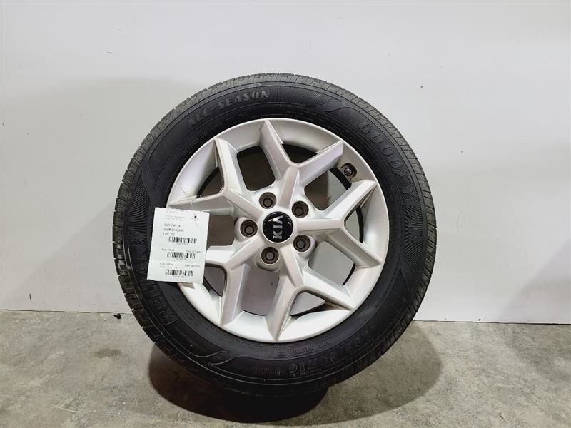 Wheel Model 16x6-1/2 Alloy 5 Y Spoke Fits 20-21 SOUL 567080