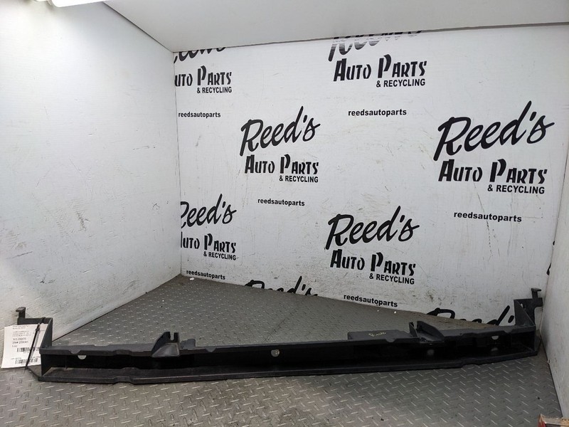 2007-2014 GMC YUKON XL 1500 FRONT BUMPER COVER FASCIA BRACKET SUPPORT OE 1181232