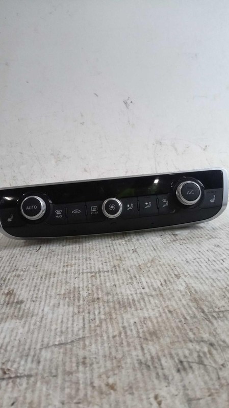 2018 Audi A3 A/C Selector Switch OEM Blue 62000 Miles NJ25-17724-445450