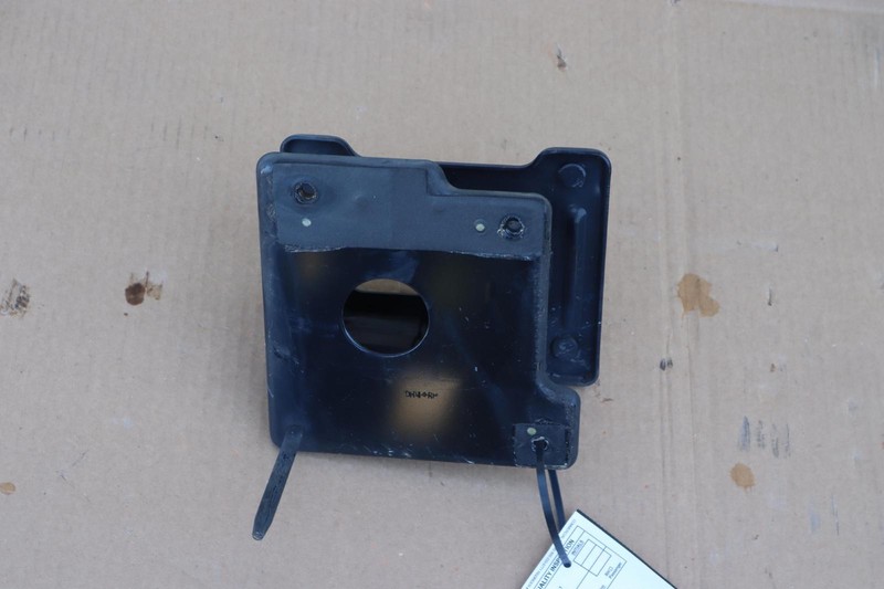 2017-2020 GENESIS G80 REAR RIGHT SIDE BUMPER REINFORCEMENT EXTENSION BRACKET OEM