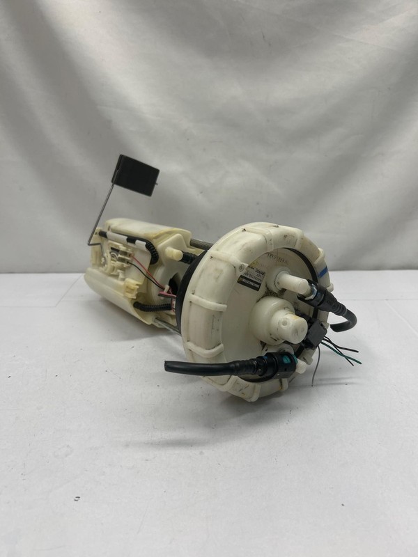 2008 2014 Dodge Avenger fuel pump assembly 3.5L FWD