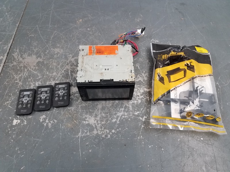 2000 99 00 Honda Civic Si EM1 Pioneer DVD Radio Receiver #2710 S7