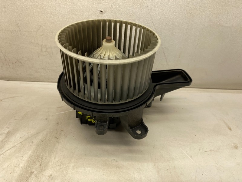 2013-2017 BUICK ENCLAVE REAR AC HEATER BLOWER MOTOR FAN ASSEMBLY OEM