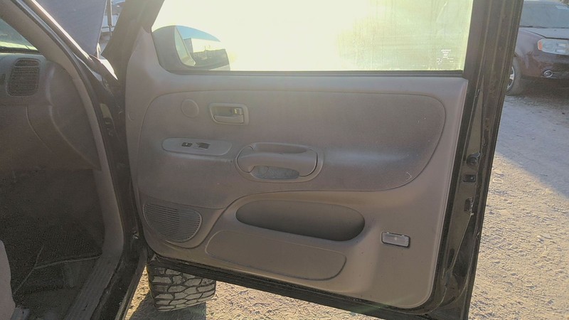 Front Door Trim Panel TOYOTA TUNDRA Right 01 00 02 03 04