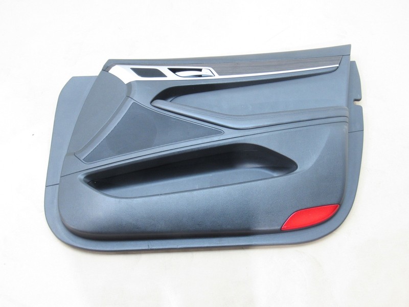 Genesis G80 2017 Front Right Passenger Door Panel Cover Trim 16 - 20 >