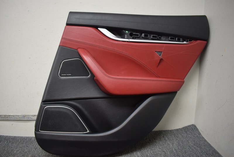 MASERATI LEVANTE INTERIOR DOOR FACTORY OEM