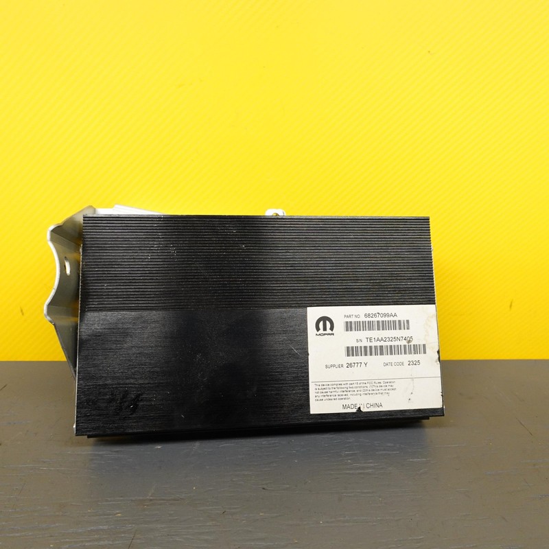 2013-2018 DODGE RAM 1500 AUDIO RADIO AMPLIFIER AMP OEM 68267099AA