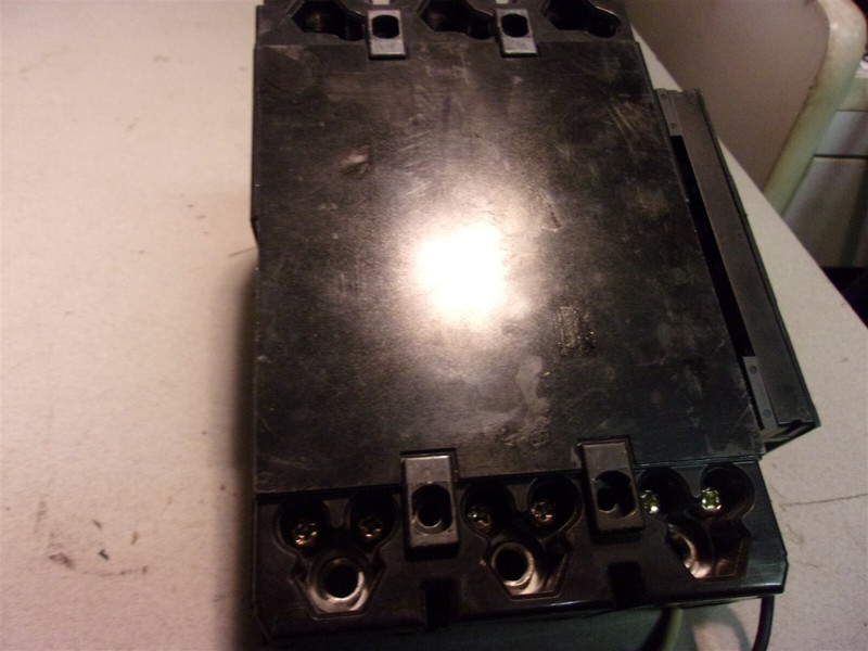 Earth Leakage Circuit Breaker EG203B 225AF 59536213C 3828 *FREE SHIPPING*