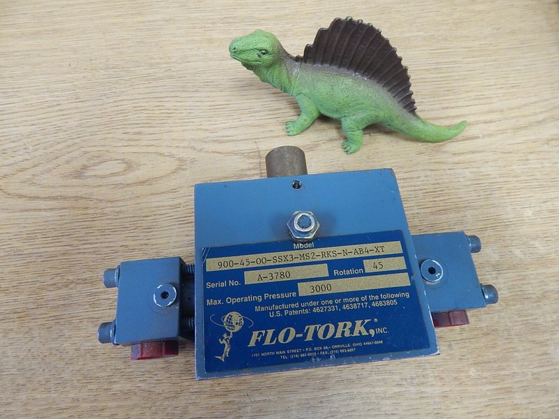Flo-Tork 900-45-00-SSX-3-MS2-RKS-N-AB4-XT Pressure Valve *FREE SHIPPING*