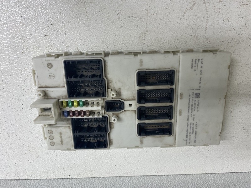 2013 BMW 328i Front Body Control Module Unit Computer Bcm Bcu