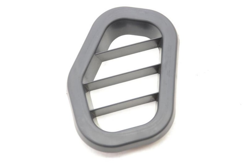 1994-1996 Nissan 300ZX Z31 VERT Driver Left Side Dash End Vent