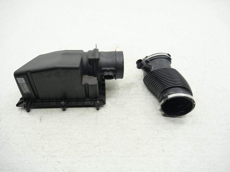 2017-2021 Jaguar F-Pace X761 SVR Air Cleaner Driver Left Airbox Hose T2H34300