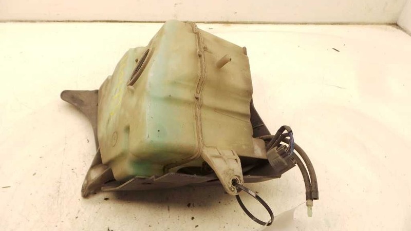 96 4RUNNER Washer Reservoir Assembly