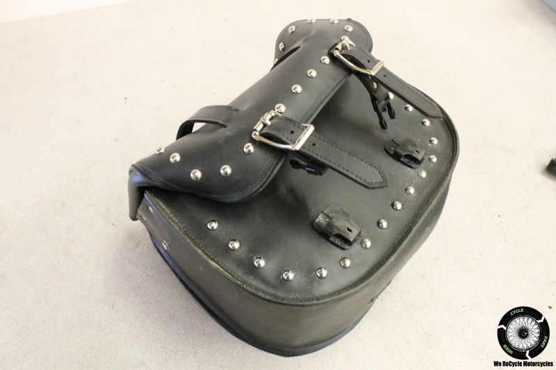 2000 Kawasaki Vulcan 800 VN800 B Classic SADDLE BAG STORAGE HOLDER VN 00