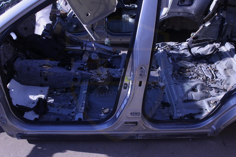 TOYOTA RAV-4 13 14 15 16 17 18 DRIVER LEFT CENTER B PILLAR ROCKER PANEL BODY CUT