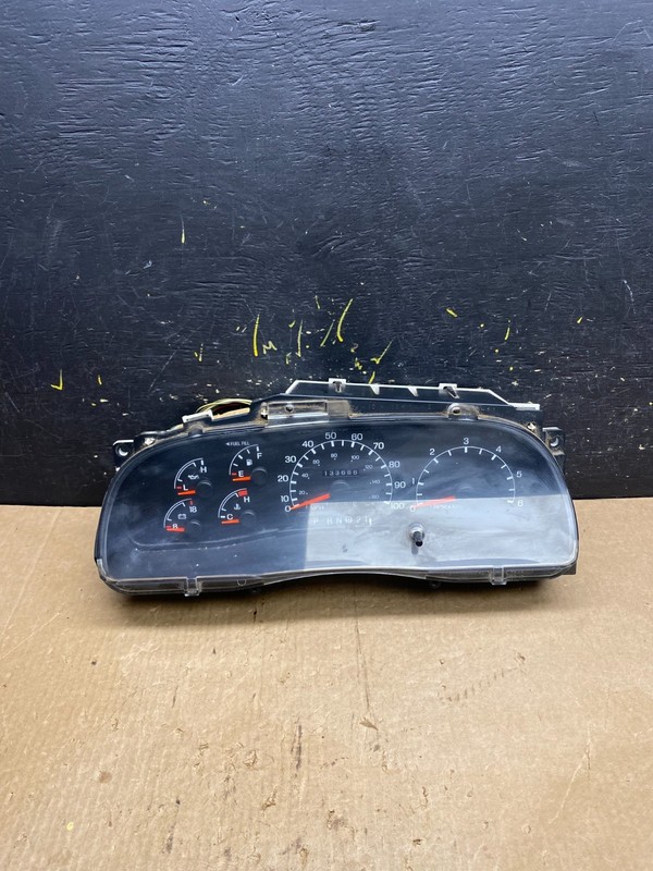 1999 - 2001 Ford F150 F-150 Speedometer Cluster Gauge Oem z4387 DG