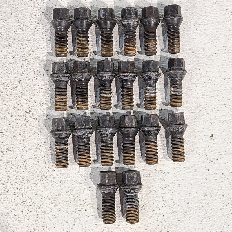 10-14 Volkswagen GTI Wheel Studs Lugs Wheel Bolts AA7040