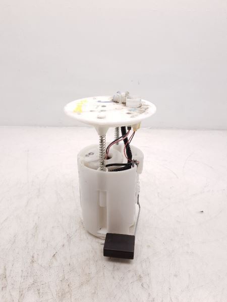 11-16 TOYOTA SIENNA V6 3.5L RWD FUEL PUMP ASSEMBLY