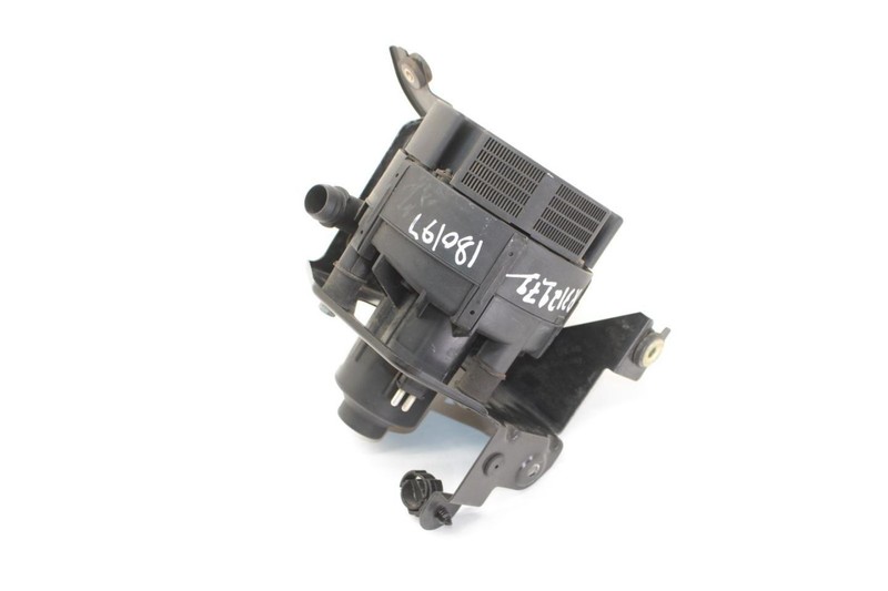00-05 Porsche 911 3.6L Secondar Air Injection Pump 99660510400