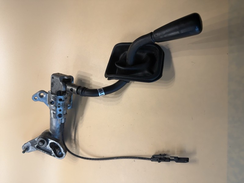 2008 2009 GMC SAVANA CHEVROLET EXPRESS SHIFTER WITH 4 SPEED TRANSMISSION