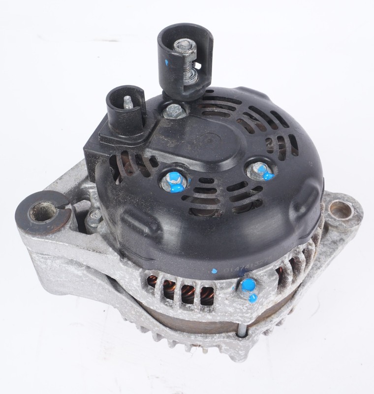 14 - 17 Fiat 500L Alternator 51931432 OEM 36k
