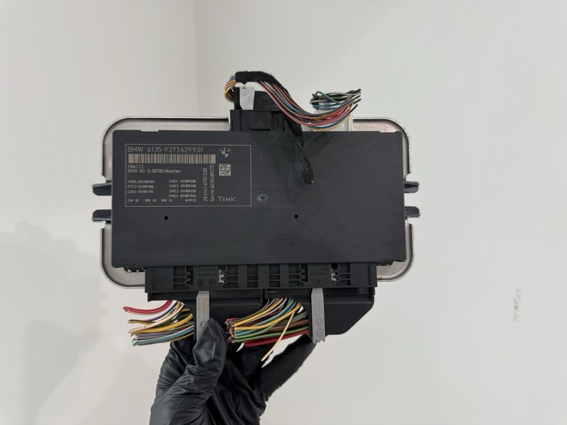2010-2017 BMW F10 535i 640i 750i X3 X4 BODY LIGHT POWER CONTROL MODULE OEM