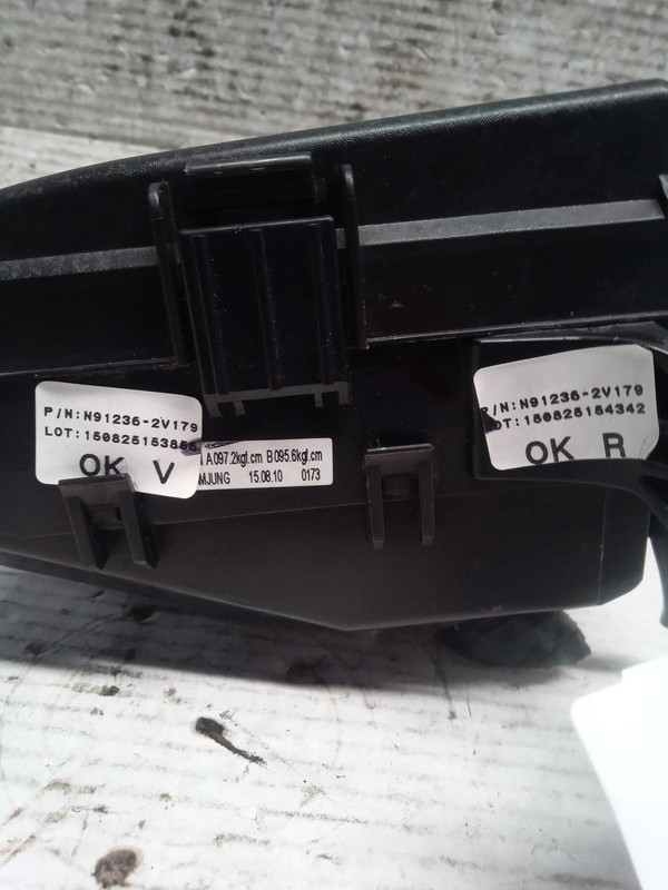 2016 Hyundai Veloster Fuse Box OEM Silver 912362V097 108k Miles