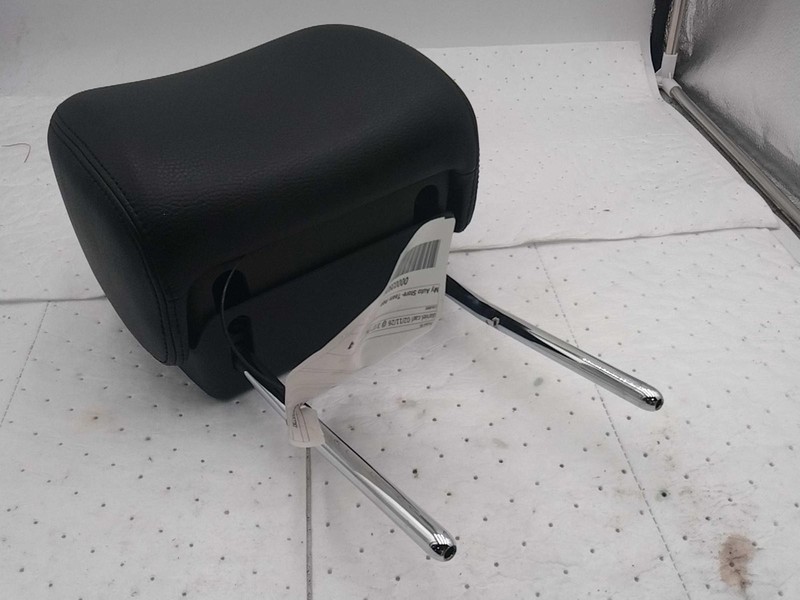 2013 Volkswagen CC Headrest Red Used OEM 5337263 80k Miles
