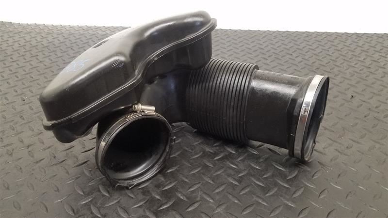 07-10 BMW X5 4.8L Air Intake Resonator OEM 13717548899