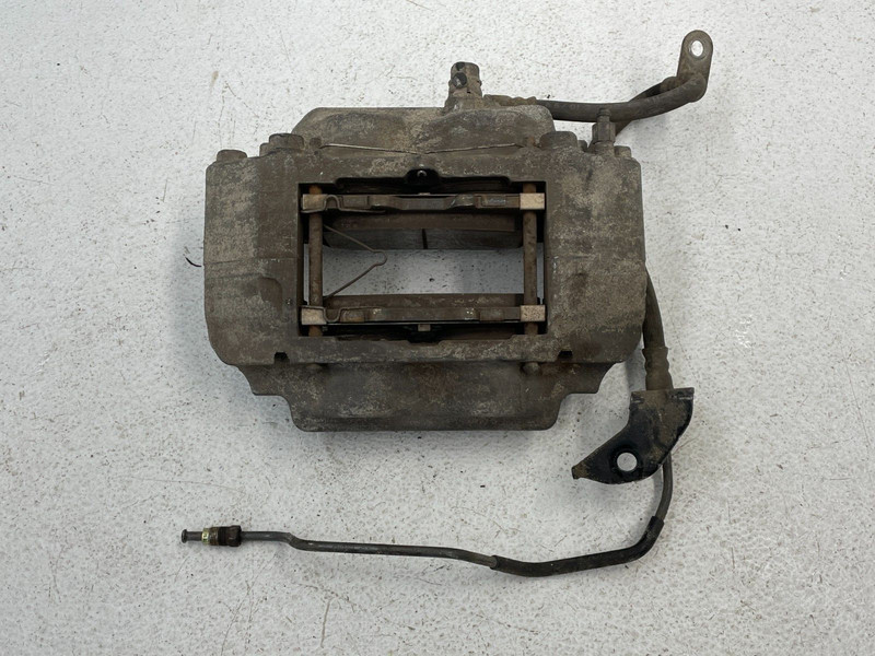 1998-2002 Lexus LX470 Front Right Passenger Brake Caliper 1535 OEM