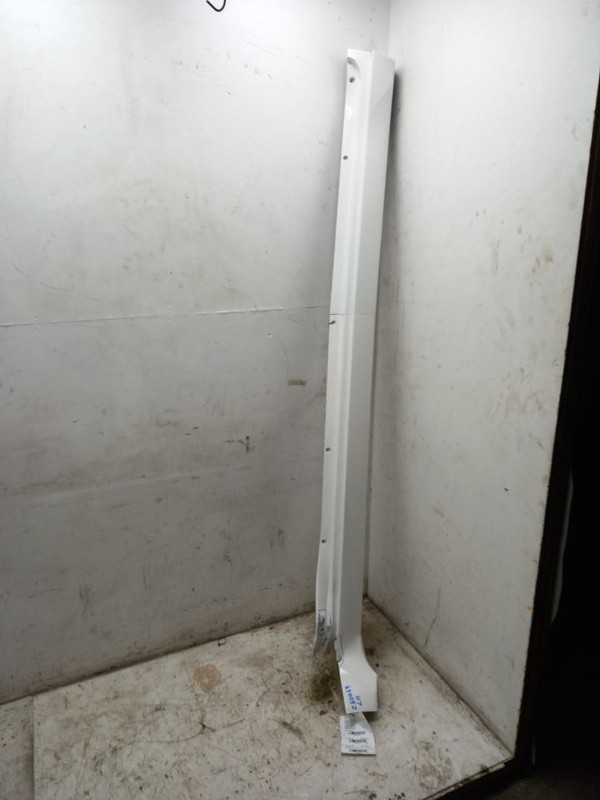 23 24 TOYOTA SEQUOIA TRD PRO DRIVER LEFT ROCKER PANEL MOULDING WHT-040 DAMAGE
