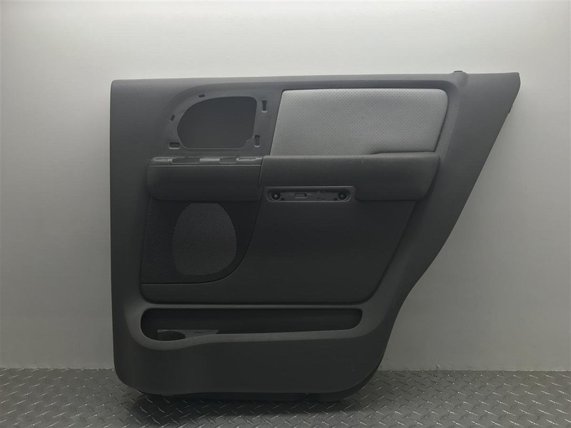 03-06 FORD EXPEDITION PASSENGER REAR DOOR PANEL OEM 4L1Z-14527-AAB