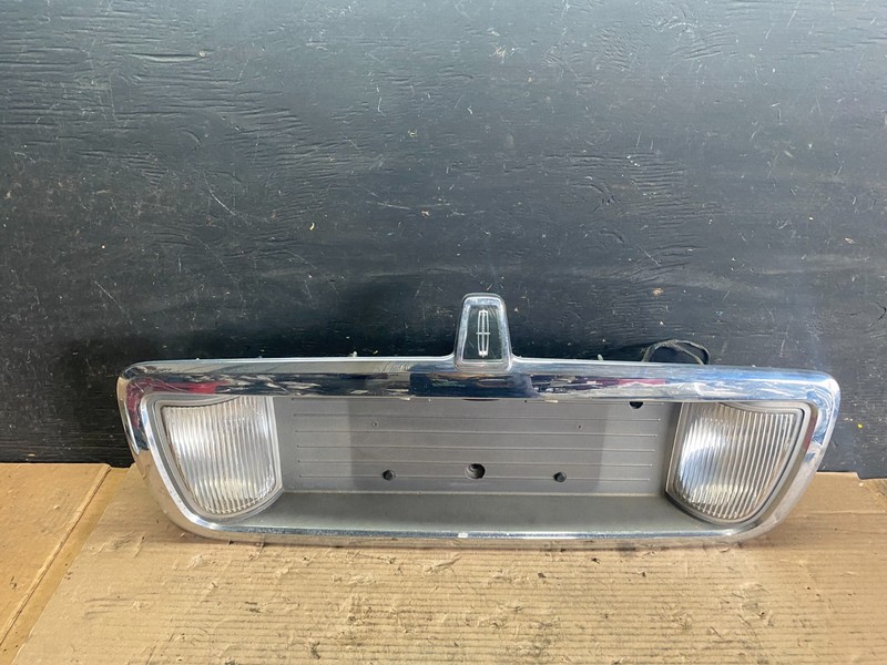 2003 to 2011 Lincoln Town Car Rear License Plate Trim Panel OEM S5600 DG